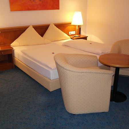 Hotel Jahnhaus Langenfeld  Cameră foto